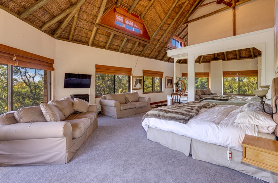 5 Bedroom Property for Sale in Luciana Country Estate Free State